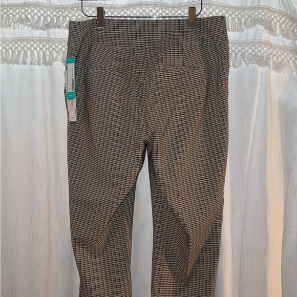 Checkered Pants - Picture 2 of 3